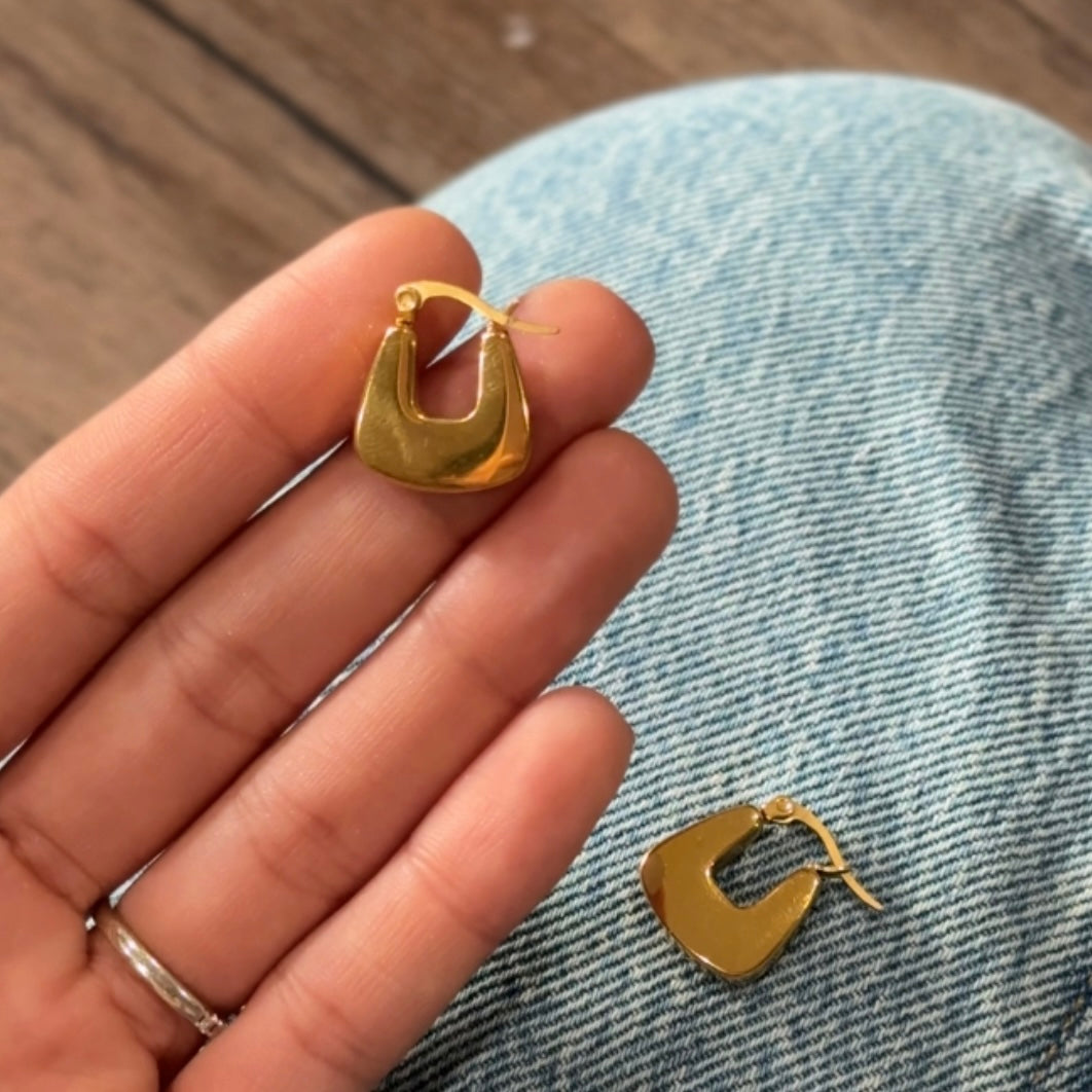 Small Lizzy Hoops