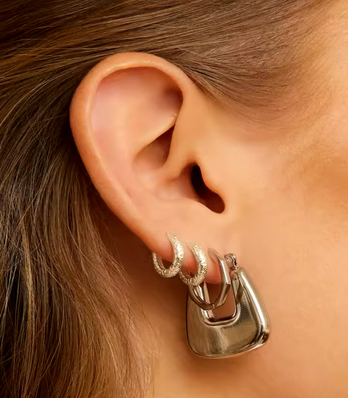 Lizzy Hoops