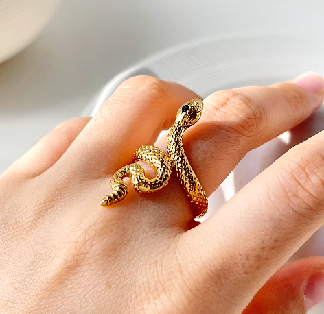 Black Stone Snake Ring