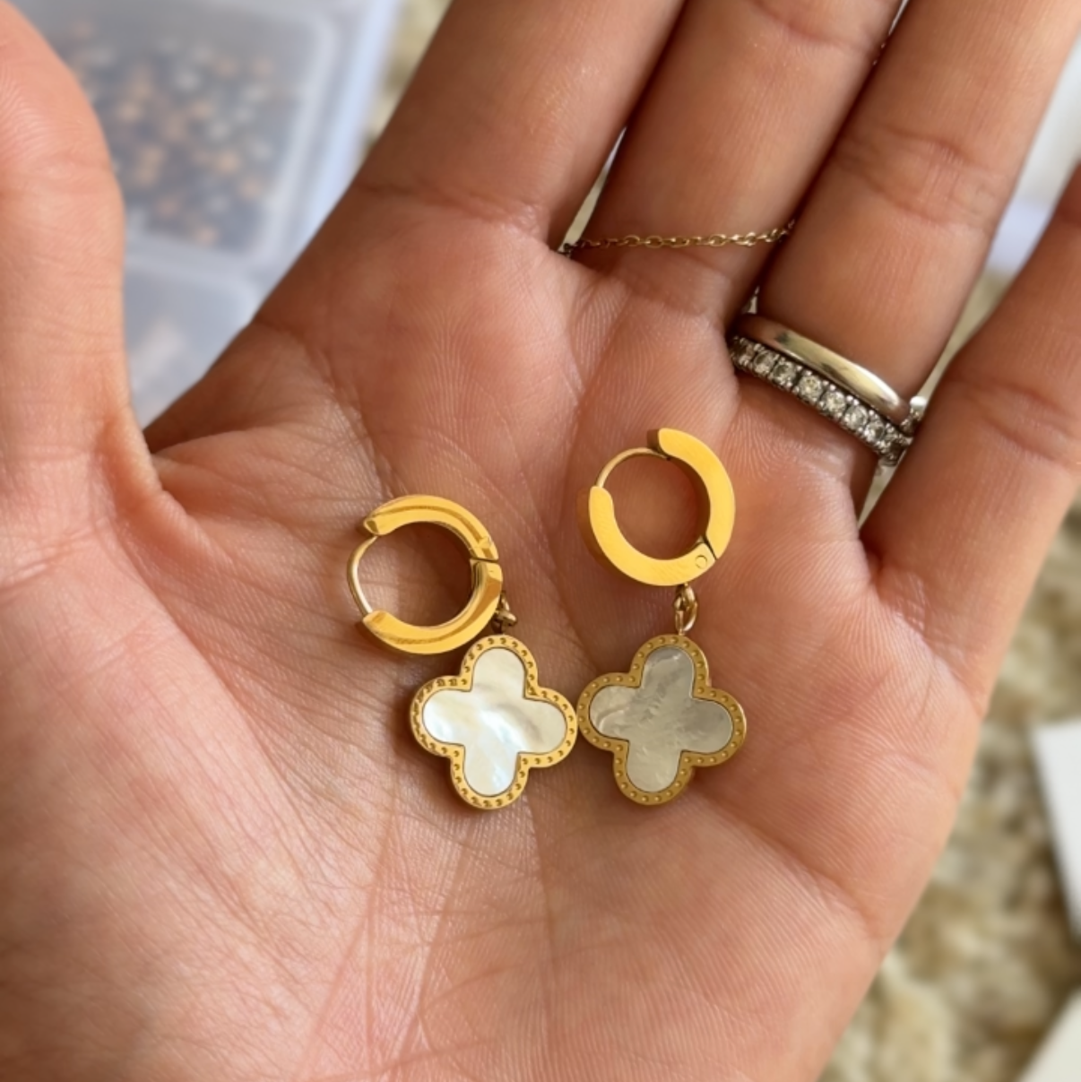 Clover Hoops
