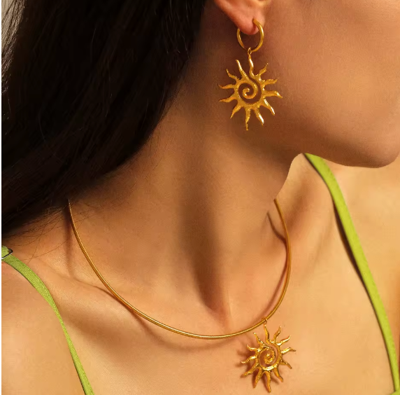 Sol Necklace